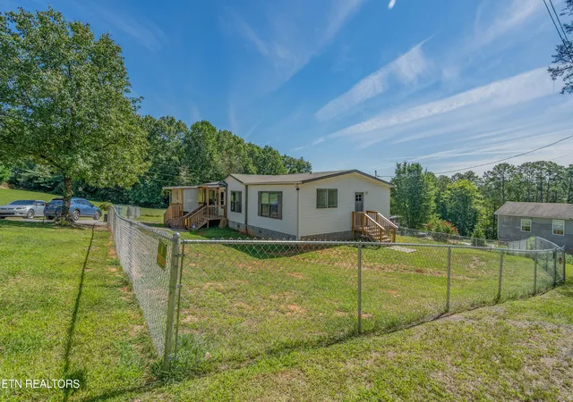 32nd image of 8539 Old Jacksboro Rd, Knoxville, TN 37938 | MLS# 1348812
