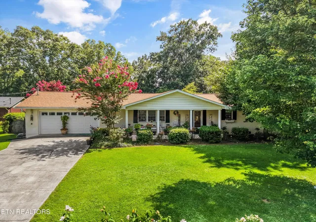 Photo 1 of Sale Pending at 1335 Beechview Dr, Sevierville, TN 37862 | MLS# 1348608 | Listing updated on 2026-08-20