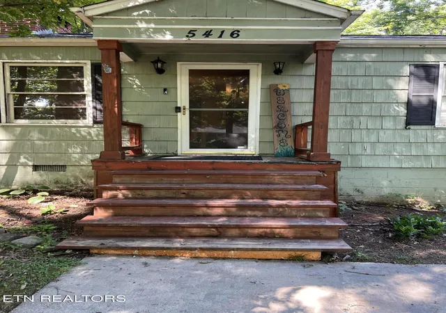 Photo 2 of Single family home for sale at 5416 Pinecrest Rd, Knoxville, TN 37912 | MLS# 1348730 | Listing updated on 2026-07-27