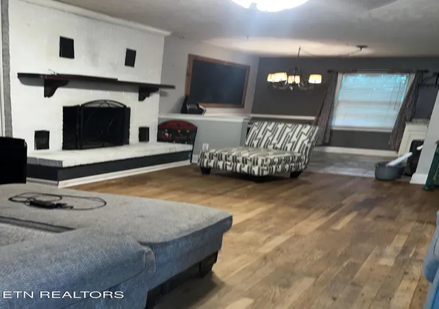 Photo 3 of Single family home for sale at 5416 Pinecrest Rd, Knoxville, TN 37912 | MLS# 1348730 | Listing updated on 2026-07-27