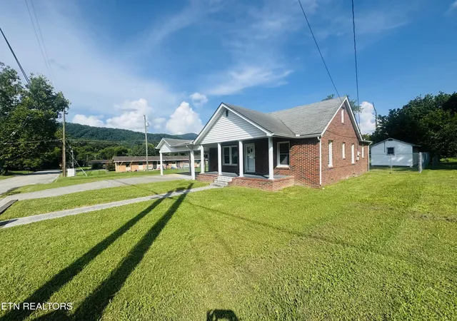 2nd image of 510 Fairground St, Rocky Top, TN 37769 | MLS# 1348653