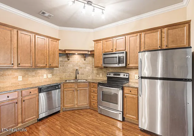4th image of 445 W Blount Ave #303, Knoxville, TN 37920 | MLS# 1351340
