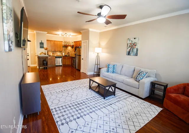 Condo for sale at 445 W Blount Ave #303, Knoxville, TN 37920 | MLS# 1351340