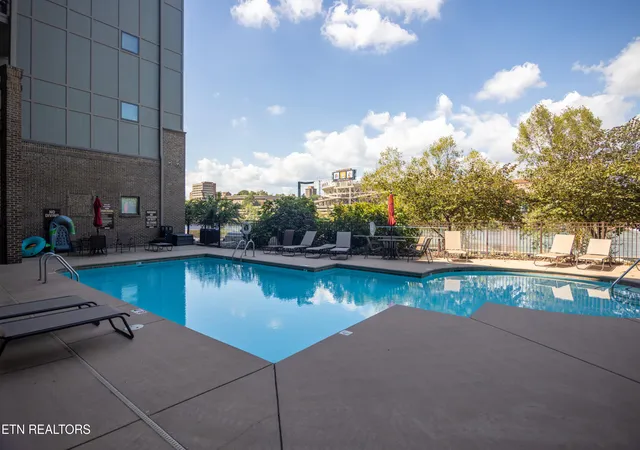 57th image of 445 W Blount Ave #303, Knoxville, TN 37920 | MLS# 1351340