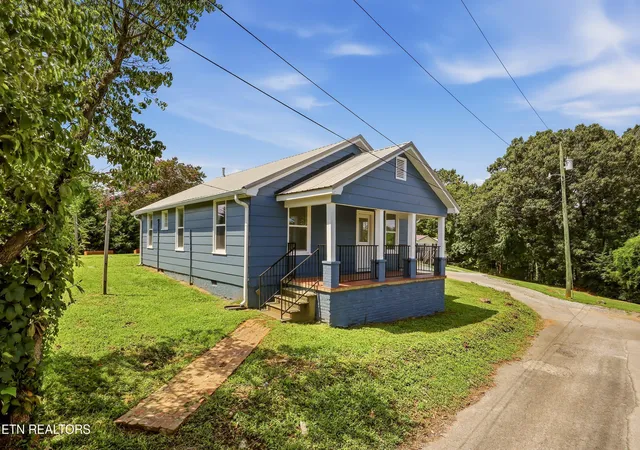 1st image of 507 Pine Top St, Loudon, TN 37774 | MLS# 1349337