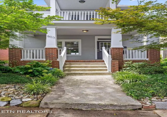 Photo 1 of Single family home for sale at 803 Fairview Ave, Chattanooga, TN 37403 | MLS# 1349165 | Listing updated on 2026-07-29