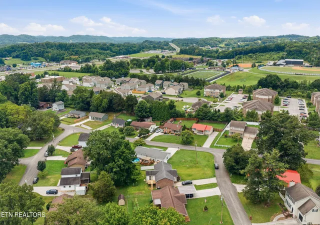 5th image of 101 Decoy Ln, Clinton, TN 37716 | MLS# 1349109