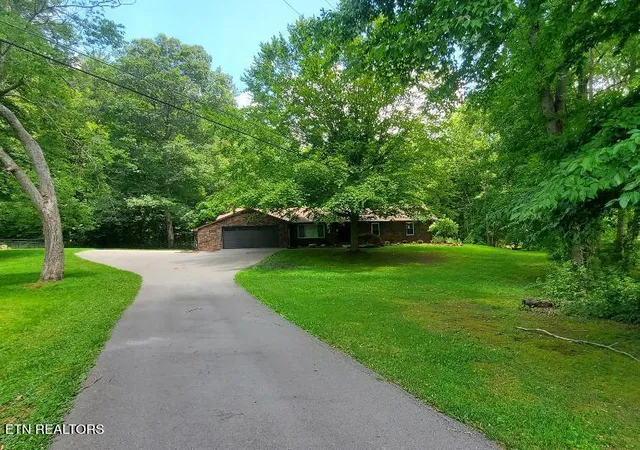 2nd image of 1097 Cooper Lake Rd, Oneida, TN 37841 | MLS# 1348734