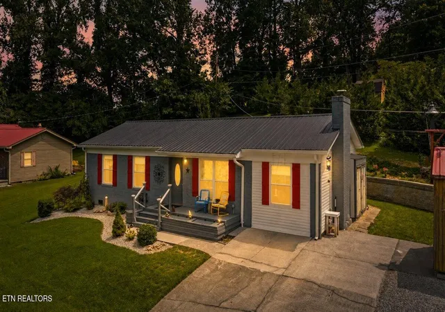 2nd image of 112 Country Hill Ln, La Follette, TN 37766 | MLS# 1348698