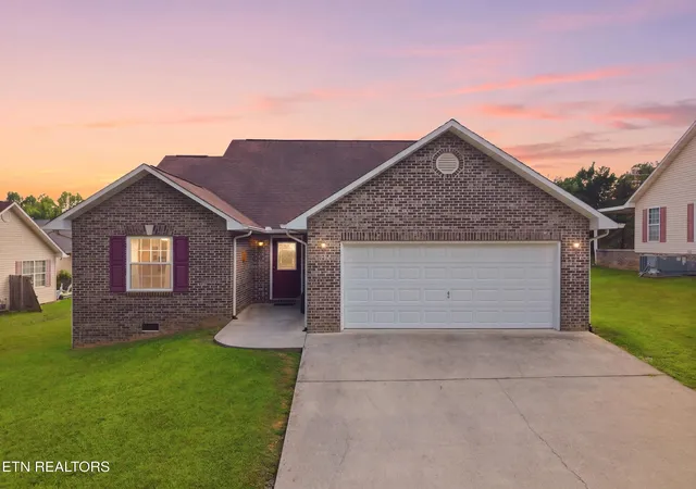 Single family home for sale at 119 Matthews Rd, Maryville, TN 37801 | MLS# 1349210