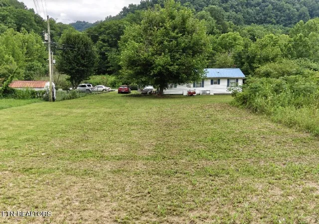 Photo 3 of Sale Pending at 943 Cool Branch Rd, Sneedville, TN 37869 | MLS# 1348721 | Listing updated on 2026-09-11