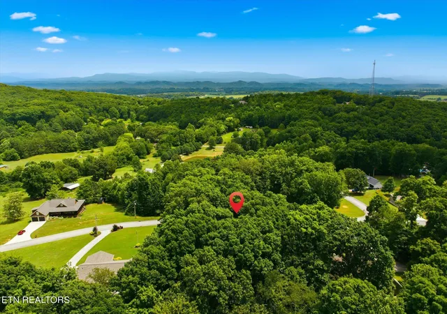 14th image of 264 Woodhaven Dr, Vonore, TN 37885 | MLS# 1349020