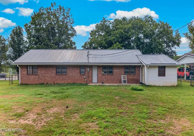 Photo 3 of Single family home for sale at 3315 Highway 66 S, Rogersville, TN 37857 | MLS# 1349073 | Listing updated on 2026-09-26