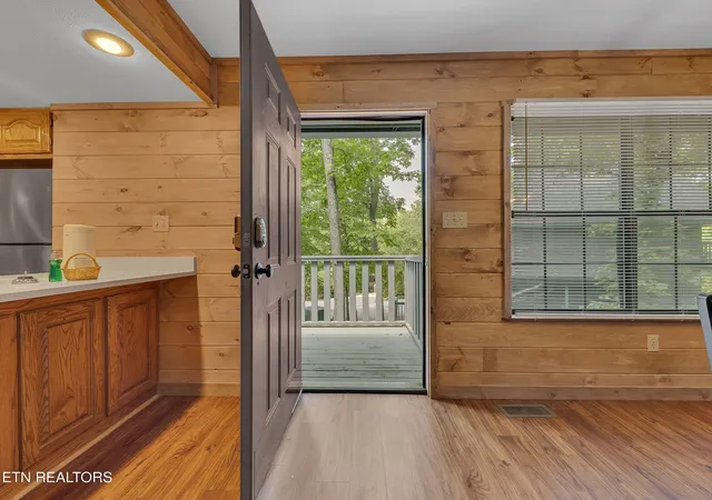 Photo 2 of Single family home for sale at 2733 Timber Way, Pigeon Forge, TN 37863 | MLS# 1348764 | Listing updated on 2026-10-22