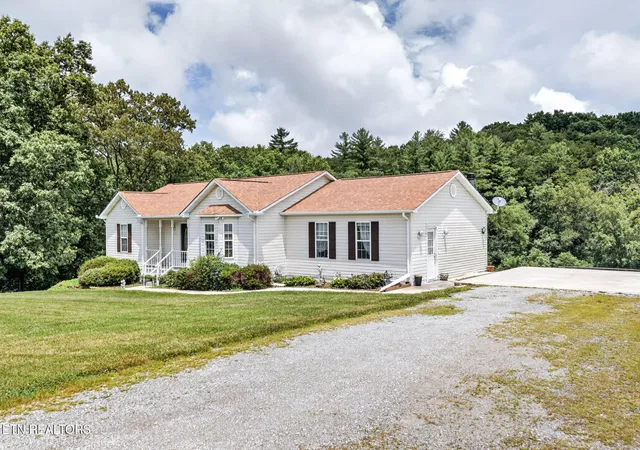 3rd image of 3099 Hwy 68, Crossville, TN 38555 | MLS# 1348791