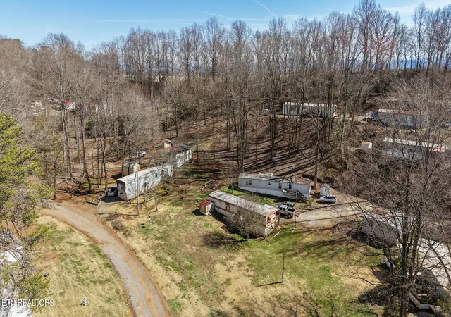 Photo 3 of Single family home for sale at 2941 Northlake Dr, Maryville, TN 37801 | MLS# 1348772 | Listing updated on 2026-07-19