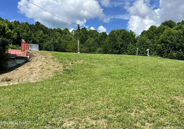 2nd image of 1803 Mountain View Rd, Robbins, TN 37852 | MLS# 1348784