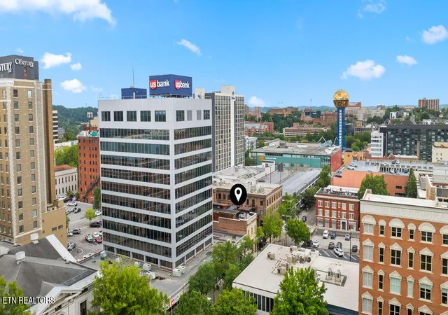 Photo 3 of Condo for sale at 414 Clinch Ave #301, Knoxville, TN 37902 | MLS# 1348911 | Listing updated on 2026-07-21
