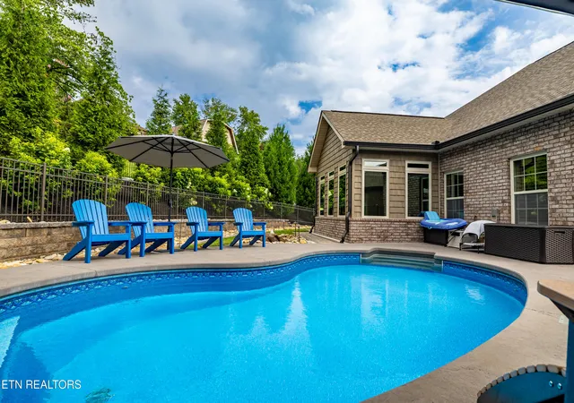 Photo 2 of Sale Pending at 2326 Torrey Pines Dr, Maryville, TN 37801 | MLS# 1348788 | Listing updated on 2026-09-01