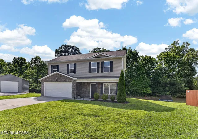 Photo 3 of Single family home for sale at 1339 Zamora Ln, Knoxville, TN 37912 | MLS# 1348814 | Listing updated on 2026-08-22
