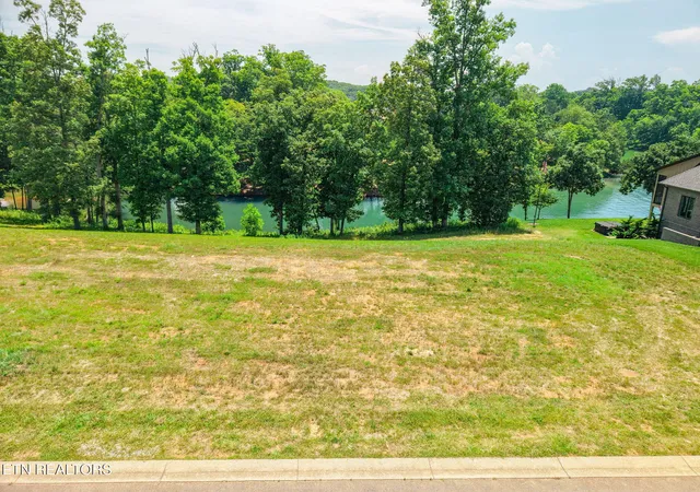 Photo 3 of Single family home for sale at 403 Careen Ct, Lenoir City, TN 37772 | MLS# 1348809 | Listing updated on 2026-08-06