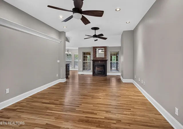 Photo 4 of Single family home for sale at 2254 Argonne Dr, Maryville, TN 37804 | MLS# 1348817 | Listing updated on 2026-09-26