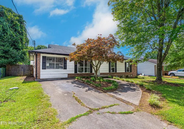 1st image of 1016 Ruskin Dr, Knoxville, TN 37923 | MLS# 1348820