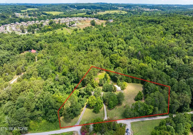 21st image of 3754 Mutton Hollow Rd, Maryville, TN 37803 | MLS# 1349728