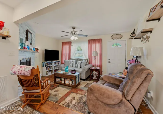 5th image of 103 Independence Ln, Oak Ridge, TN 37830 | MLS# 1349063