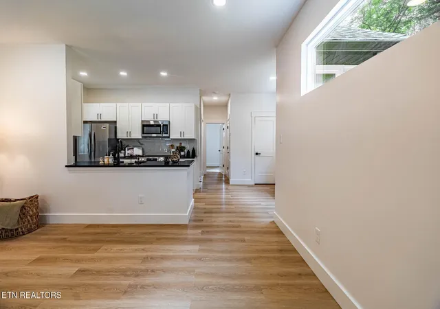 Photo 3 of Sale Pending at 3323 Savoy St, Knoxville, TN 37921 | MLS# 1349776 | Listing updated on 2026-08-22