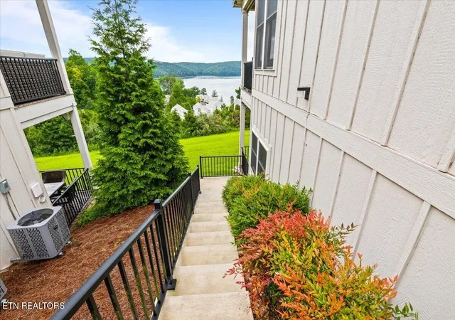 Photo 4 of Condo for sale at 114 E Harbor View Ln, La Follette, TN 37766 | MLS# 1348854 | Listing updated on 2026-07-20