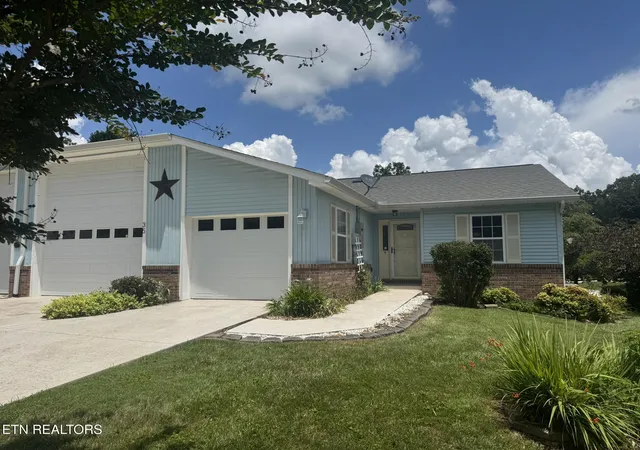 Photo 1 of Single family home for sale at 35 Hawthorn Loop, Crossville, TN 38555 | MLS# 1348861 | Listing updated on 2026-08-25