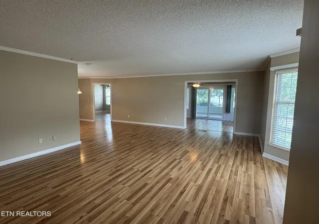 Photo 3 of Single family home for sale at 35 Hawthorn Loop, Crossville, TN 38555 | MLS# 1348861 | Listing updated on 2026-08-25