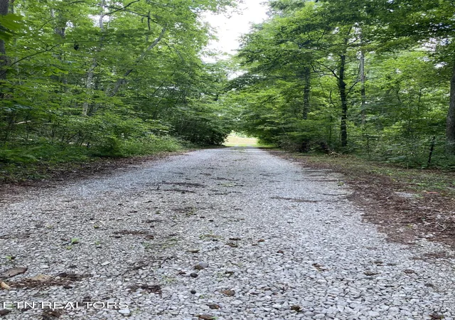 3rd image of 2840 Blaylock Rd, Crossville, TN 38572 | MLS# 1349339
