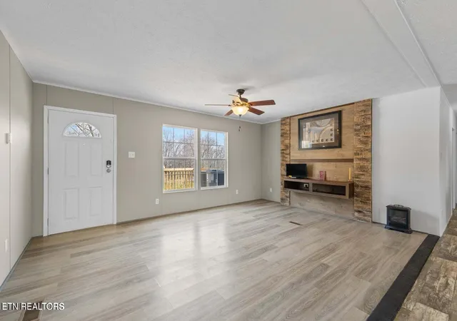 3rd image of 523 N Point Rd, Sweetwater, TN 37874 | MLS# 1348858