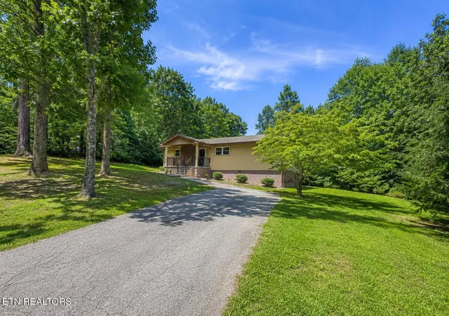 Photo 2 of Single family home for sale at 264 Scenic View Dr, Rutledge, TN 37861 | MLS# 1348873 | Listing updated on 2026-07-20