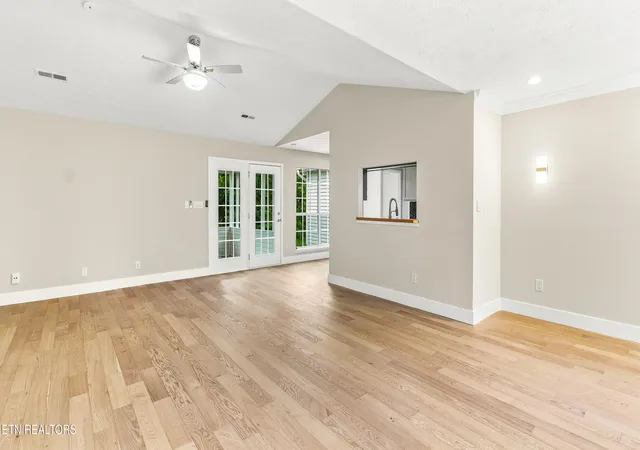 Photo 3 of Sale Pending at 8108 Legacy Ln, Knoxville, TN 37919 | MLS# 1349194 | Listing updated on 2026-08-24