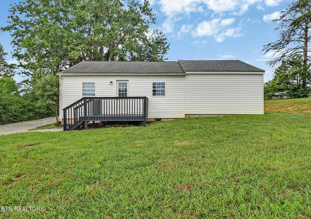 Photo 1 of Single family home for sale at 138 Pond Grv Cir, Rockwood, TN 37854 | MLS# 1348895 | Listing updated on 2026-09-15