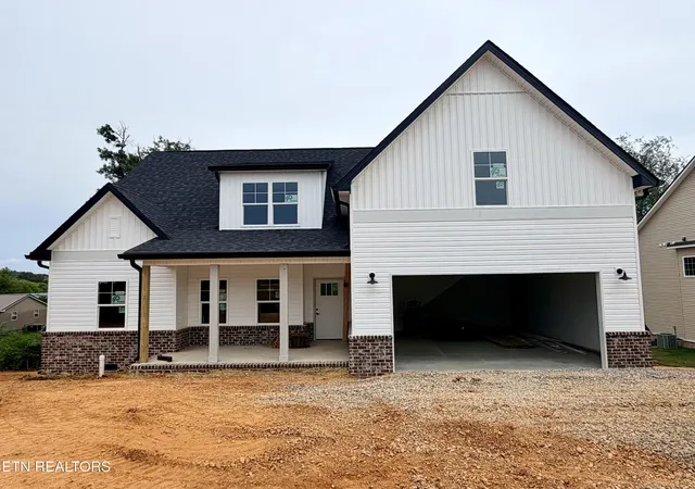 1st image of 222 English Oak Ln, Lenoir City, TN 37771 | MLS# 1349128