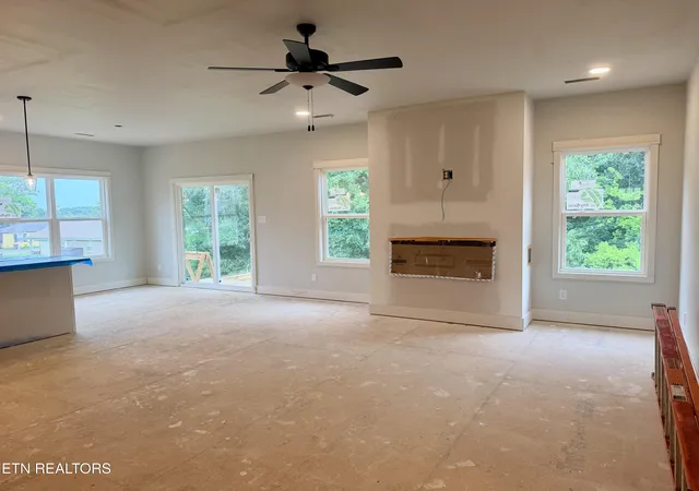 2nd image of 222 English Oak Ln, Lenoir City, TN 37771 | MLS# 1349128