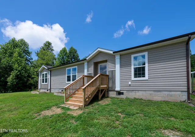 2nd image of 826 Sweetwater Rd, Philadelphia, TN 37846 | MLS# 1349354