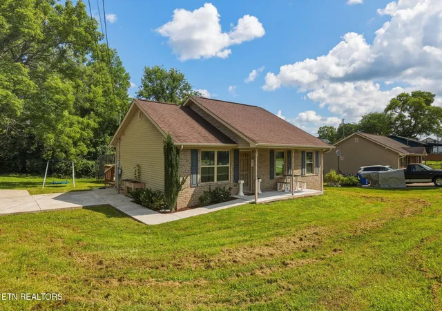 4th image of 623 Hendrickson St, Clinton, TN 37716 | MLS# 1348959