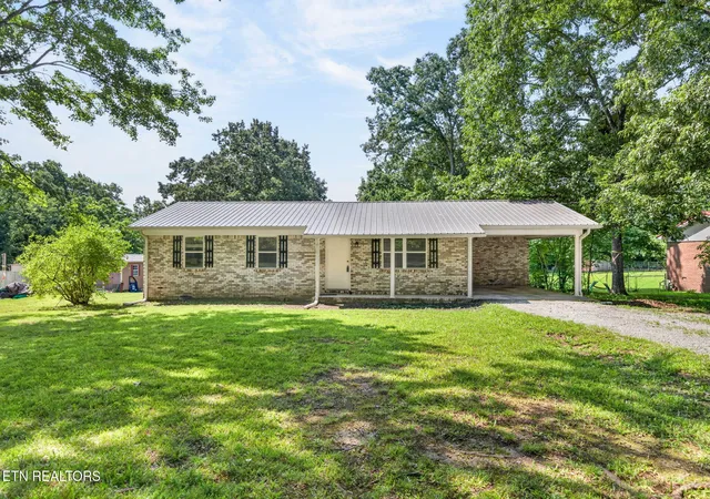 2nd image of 298 Deathridge Rd, Crossville, TN 38555 | MLS# 1349424