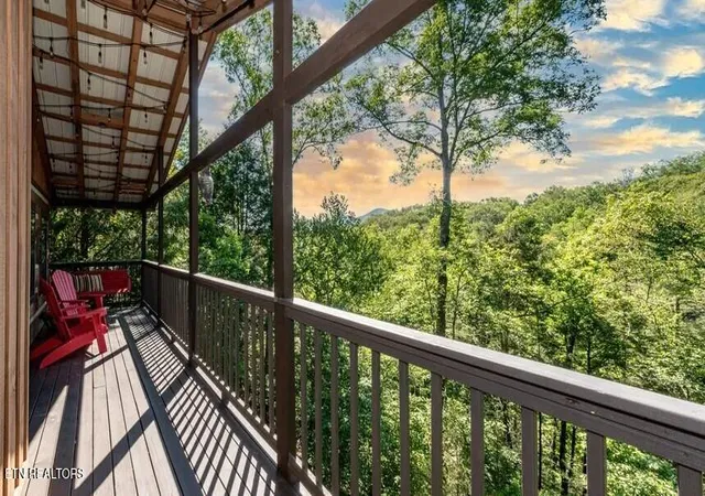 4th image of 192 Cold Springs Tr, Townsend, TN 37882 | MLS# 1348919