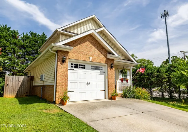 1st image of 1004 Lennox Cir, Maryville, TN 37803 | MLS# 1348982