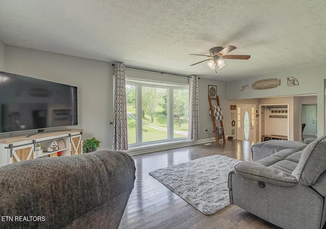 5th image of 624 Back Valley Rd, Oliver Springs, TN 37840 | MLS# 1349243