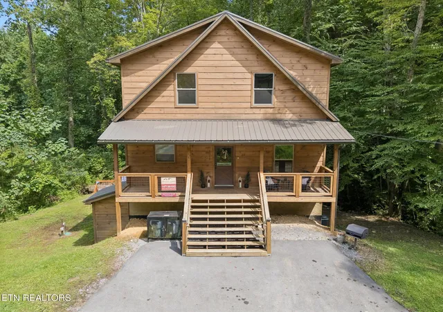 1st image of 1615 Bear Valley Rd, Sevierville, TN 37876 | MLS# 1351548