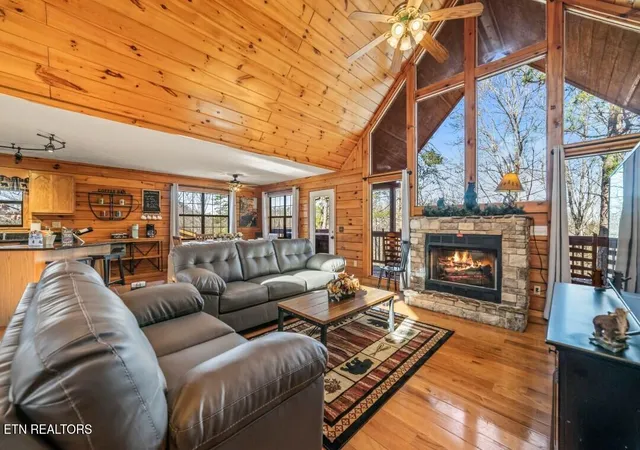 Photo 2 of Single family home for sale at 1643 Raccoon Den Way, Sevierville, TN 37862 | MLS# 1348969 | Listing updated on 2026-07-30