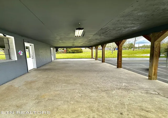 4th image of 1074 S Main St, Crossville, TN 38555 | MLS# 1349493