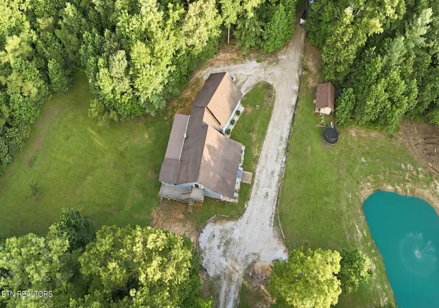 4th image of 320 Wild Turkey Tr, Oneida, TN 37841 | MLS# 1349106
